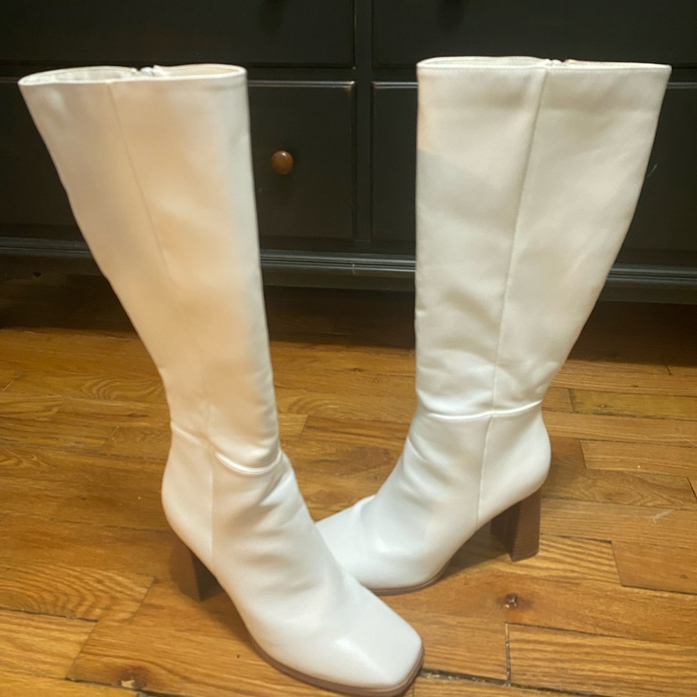 Lulus white knee-high boots square toe